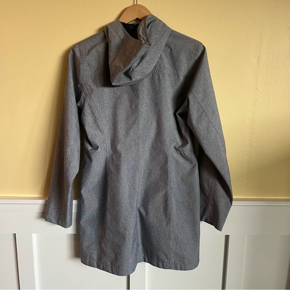 Eddie Bauer Trench Coat - Picture 5 of 8